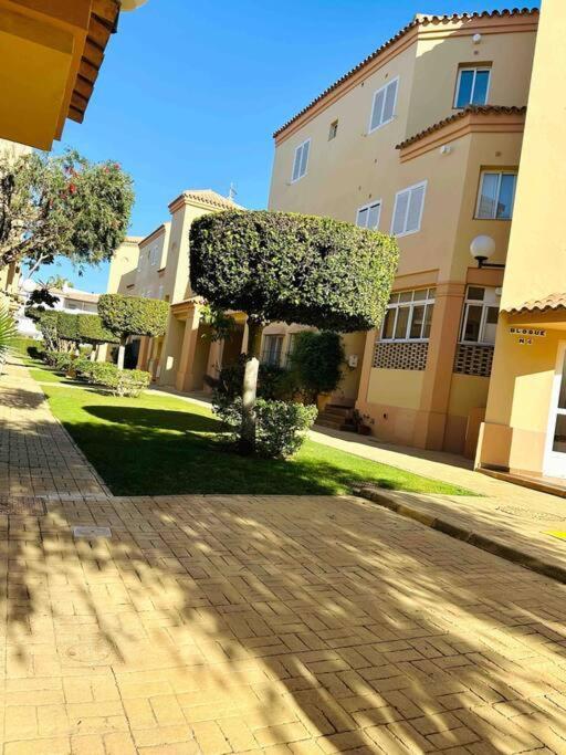 Adosado En Novo Atlantico Golf Apartment Novo Sancti Petri Exterior photo